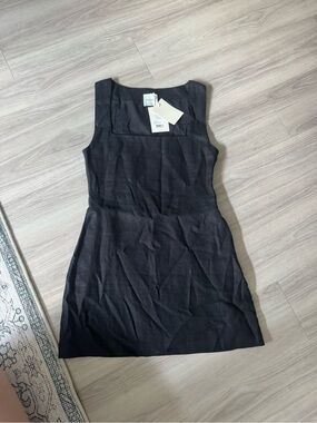 Black Square-Neck Sleeveless Mini Dress